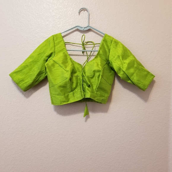 Indian saree blouse - Picture 2 of 3